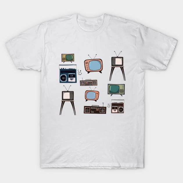 RETRO TV T-Shirt by smoochugs